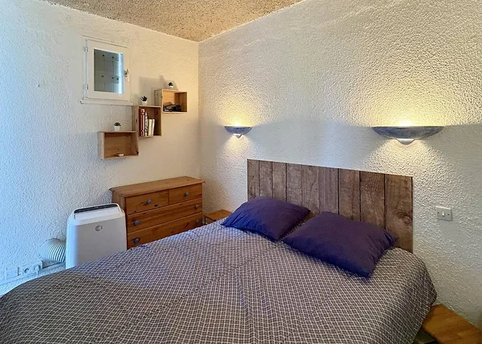 Climatise Proche Et Commerces Avec Terrasse - Fr-1-529-311 * Le Barcares