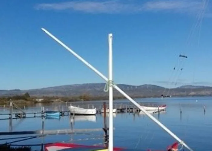 Climatise Proche Et Commerces Avec Terrasse - Fr-1-529-311 *